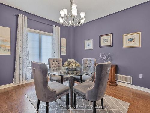 2 Littlebrook Lane, Caledon, ON - Indoor Photo Showing Dining Room