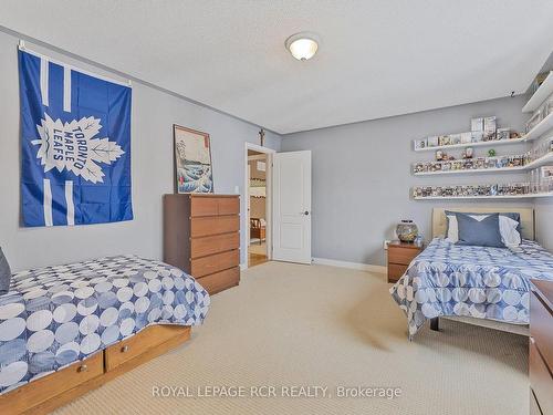 2 Littlebrook Lane, Caledon, ON - Indoor Photo Showing Bedroom