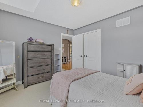 2 Littlebrook Lane, Caledon, ON - Indoor Photo Showing Bedroom