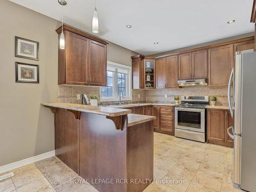 2 Littlebrook Lane, Caledon, ON - Indoor Photo Showing Kitchen