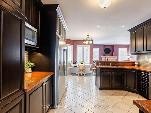 2 Mt Haven Cres, East Luther Grand Valley, ON - Indoor Photo Showing Kitchen