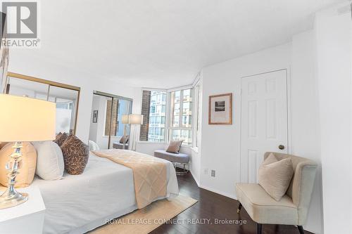 1402 - 55 Centre Avenue, Toronto, ON - Indoor Photo Showing Bedroom