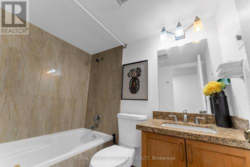 1402 - 55 Centre Avenue, Toronto, ON - Indoor Photo Showing Bathroom