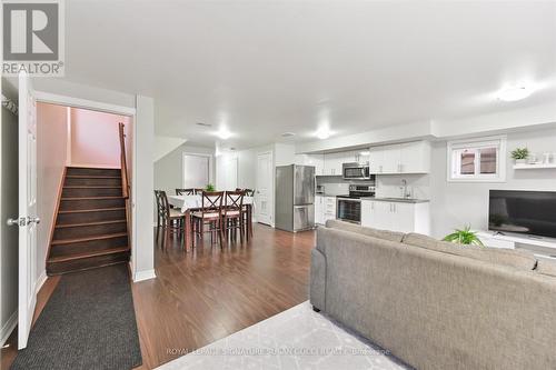 1425 Woodbine Avenue, Toronto, ON - Indoor Photo Showing Other Room