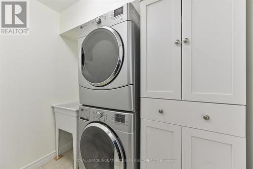 1425 Woodbine Avenue, Toronto, ON - Indoor Photo Showing Bathroom