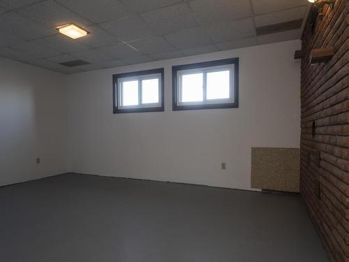 1418 Forest Street, Thunder Bay, ON - Indoor Photo Showing Other Room