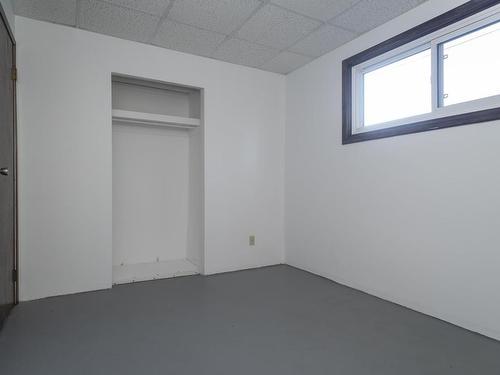 1418 Forest Street, Thunder Bay, ON - Indoor Photo Showing Other Room