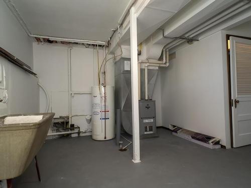 1418 Forest Street, Thunder Bay, ON - Indoor Photo Showing Basement