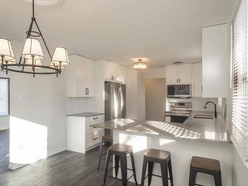 1418 Forest Street, Thunder Bay, ON - Indoor Photo Showing Kitchen