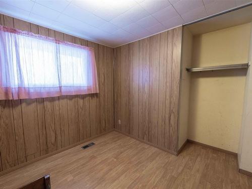 106 Theresa Street, Thunder Bay, ON - Indoor Photo Showing Other Room