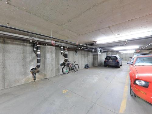 Parking - 402-2110 Rue Caroline-Béique, Montréal (Ahuntsic-Cartierville), QC - Indoor Photo Showing Garage