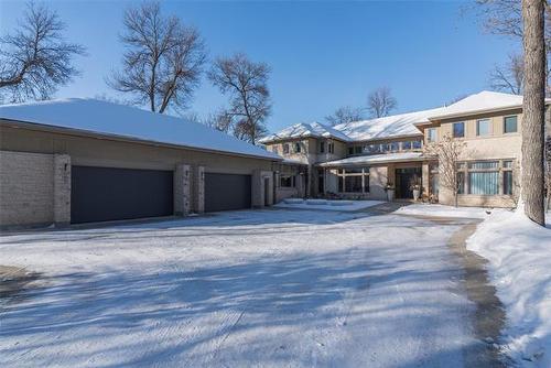 96 River Rd, Winnipeg, MB 