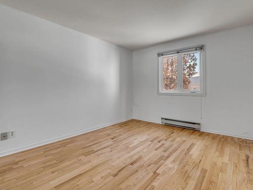 Bedroom - 108-3625 Rue Lanthier, Québec (Sainte-Foy/Sillery/Cap-Rouge), QC - Indoor Photo Showing Other Room