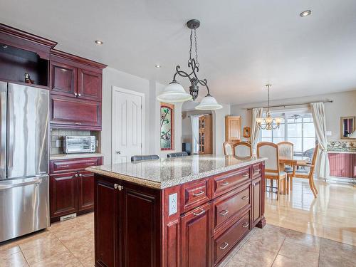 Kitchen - 8450 Rg De La Pointe-Du-Jour, Saint-Hyacinthe, QC - Indoor Photo Showing Kitchen With Upgraded Kitchen