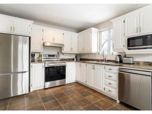 Kitchen - 2604 Rue De Vigny, Mascouche, QC - Indoor Photo Showing Kitchen