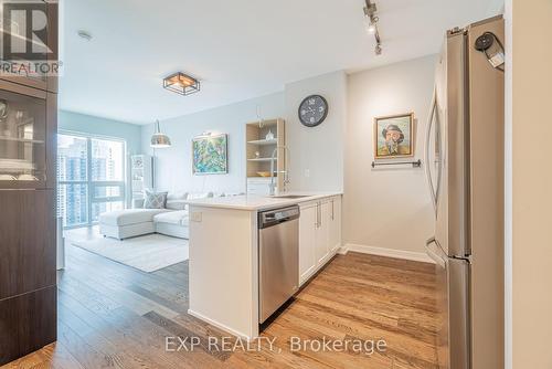 2106 - 4011 Brickstone Mews, Mississauga, ON - Indoor Photo Showing Kitchen