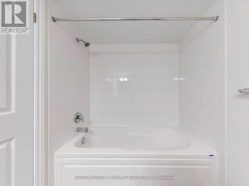 93 - 30 Carnation Avenue, Toronto, ON - Indoor Photo Showing Bathroom