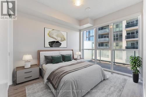 1301 - 2087 Fairview Street, Burlington (Brant), ON - Indoor Photo Showing Bedroom