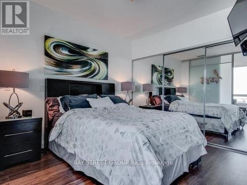 4524 - 5 Sheppard Avenue E, Toronto, ON - Indoor Photo Showing Bedroom