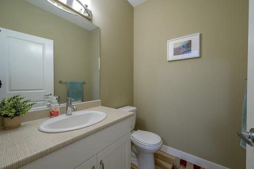 114-1325 Aberdeen Drive, Kamloops, BC - Indoor Photo Showing Bathroom