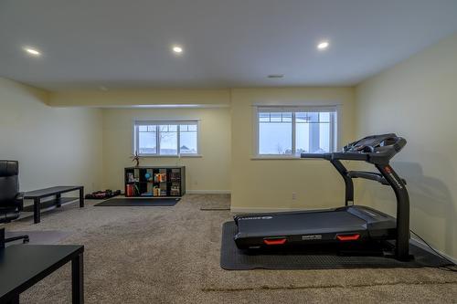 114-1325 Aberdeen Drive, Kamloops, BC - Indoor Photo Showing Gym Room