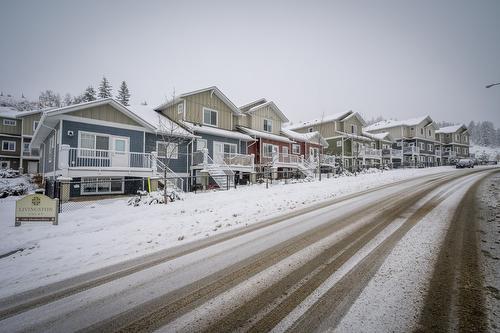 114-1325 Aberdeen Drive, Kamloops, BC - Outdoor With Facade