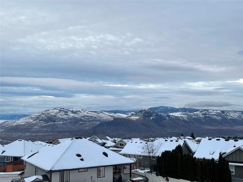 114-1325 Aberdeen Drive, Kamloops, BC - Outdoor With View