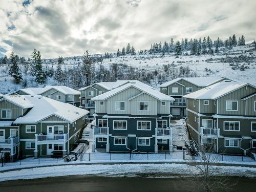 114-1325 Aberdeen Drive, Kamloops, BC - Outdoor With Facade