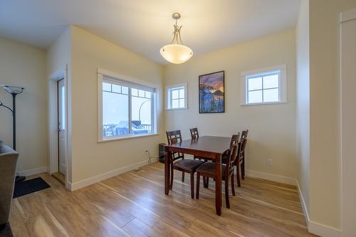 114-1325 Aberdeen Drive, Kamloops, BC - Indoor Photo Showing Dining Room