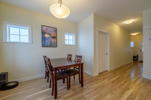 114-1325 Aberdeen Drive, Kamloops, BC - Indoor Photo Showing Dining Room