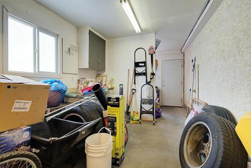 1634 Carshyl Court, Kelowna, BC - Indoor Photo Showing Garage