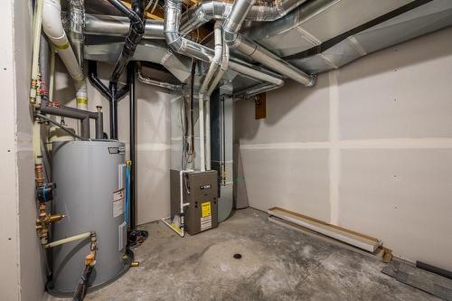 142 Clarke Street, Kamloops, BC - Indoor Photo Showing Basement