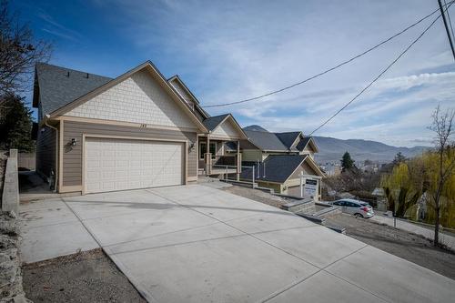 142 Clarke Street, Kamloops, BC - Outdoor