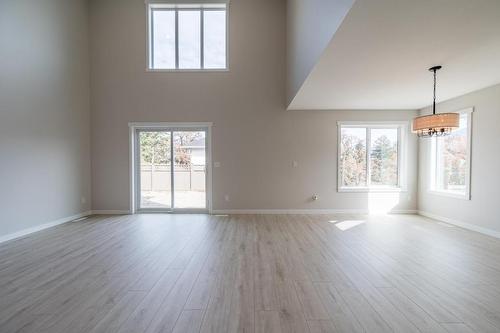 142 Clarke Street, Kamloops, BC - Indoor Photo Showing Other Room