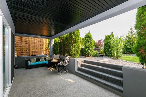 456 Cavell Place, Kelowna, BC - Outdoor With Deck Patio Veranda With Exterior