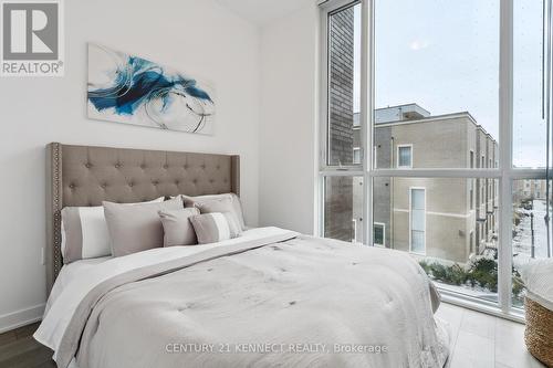 222 - 60 Honeycrisp Crescent, Vaughan, ON - Indoor Photo Showing Bedroom