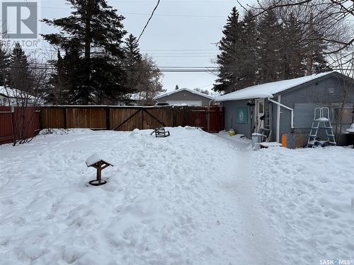 2333 Clarence Avenue S, Saskatoon, SK - Outdoor