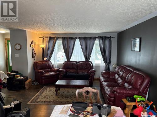 2333 Clarence Avenue S, Saskatoon, SK - Indoor Photo Showing Living Room