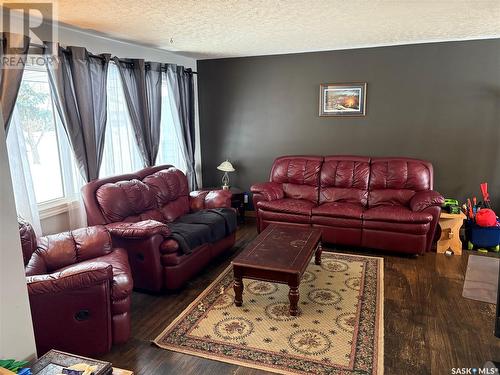 2333 Clarence Avenue S, Saskatoon, SK - Indoor Photo Showing Living Room