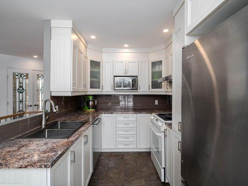 Kitchen - 486 Rue De L'Île-De-Mai, Terrebonne (Lachenaie), QC - Indoor Photo Showing Kitchen With Double Sink With Upgraded Kitchen