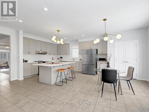 139 Celestial Grove, Ottawa, ON - Indoor Photo Showing Kitchen