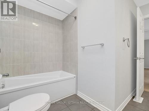 139 Celestial Grove, Ottawa, ON - Indoor Photo Showing Bathroom