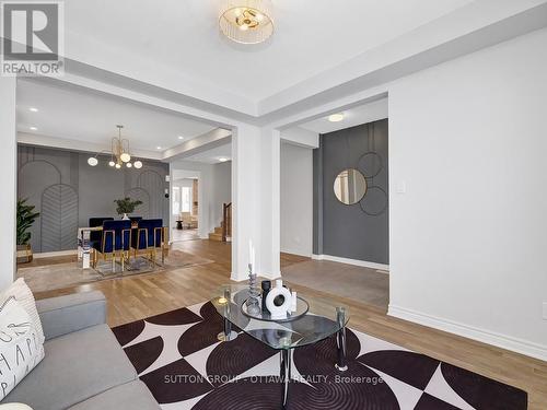 139 Celestial Grove, Ottawa, ON - Indoor Photo Showing Living Room