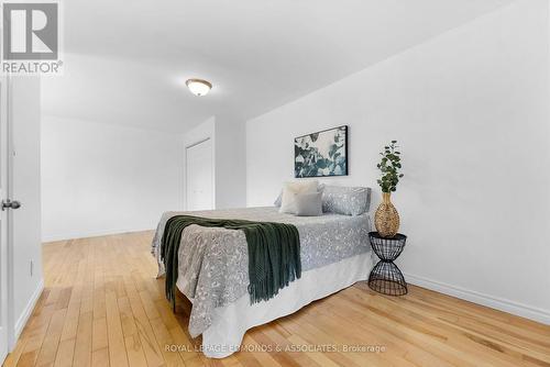 40 Blue Danube Way, Laurentian Valley, ON - Indoor Photo Showing Bedroom