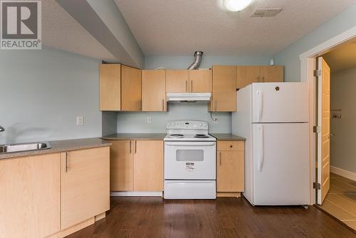 1212 Orizaba Court, Prince George, BC - Indoor Photo Showing Kitchen