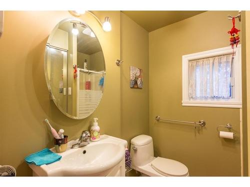 Powder room - 26 Rue Goyette, Longueuil (Le Vieux-Longueuil), QC - Indoor Photo Showing Bathroom