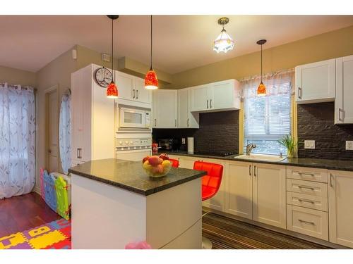 Kitchen - 26 Rue Goyette, Longueuil (Le Vieux-Longueuil), QC - Indoor Photo Showing Kitchen