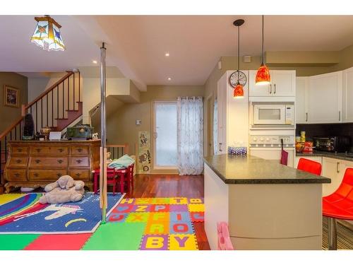 Kitchen - 26 Rue Goyette, Longueuil (Le Vieux-Longueuil), QC - Indoor Photo Showing Kitchen