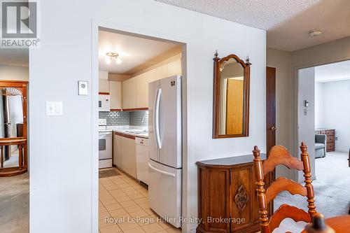 502 - 11 Cobourg Street, Stratford, ON - Indoor Photo Showing Kitchen