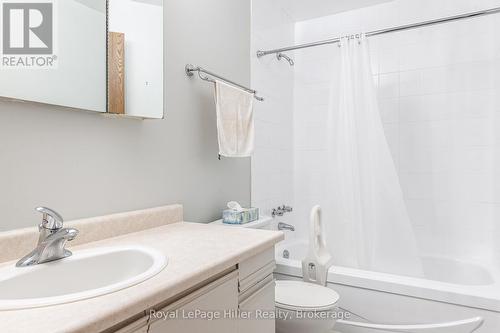 502 - 11 Cobourg Street, Stratford, ON - Indoor Photo Showing Bathroom